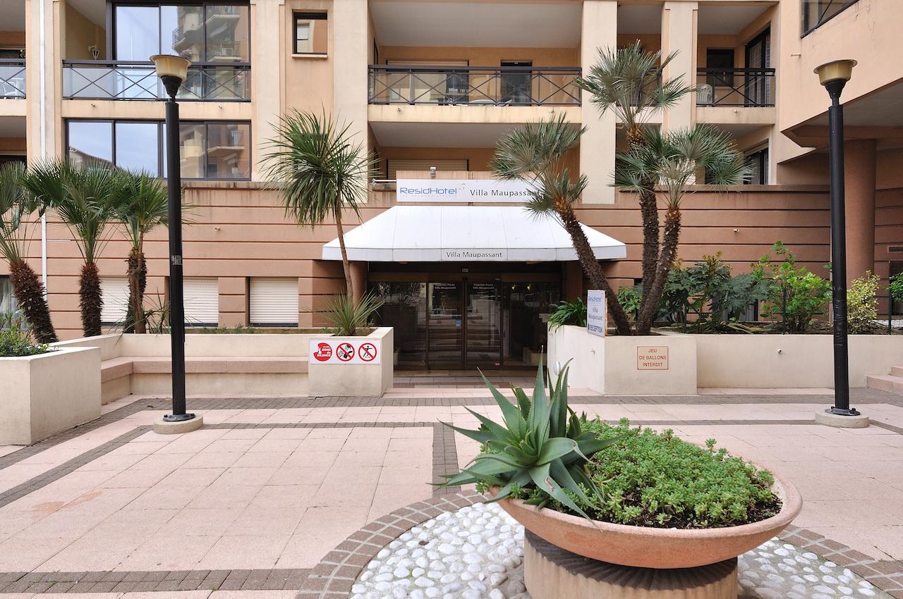 Book a cheap room in Residhotel Villa Maupassant